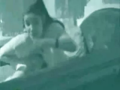 Невероятна блондинка прави секс с колегата си в бюрото на водещите новини секс клипове с животни