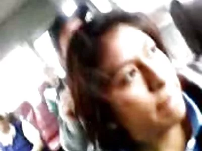 Русокосата тийнейджърка Марша Мей се блъска от мускулест мъж секс на клип