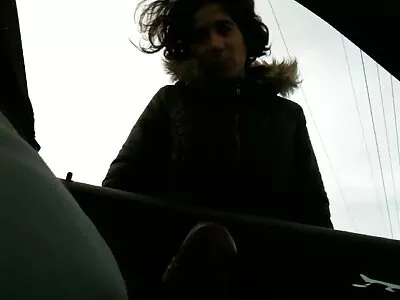 Сладострастната MILF обича да показва бг секс клип тялото и сексуалните си умения