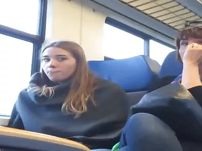 Четири сношения, включващи двама порно видео клип футболни мажоретки